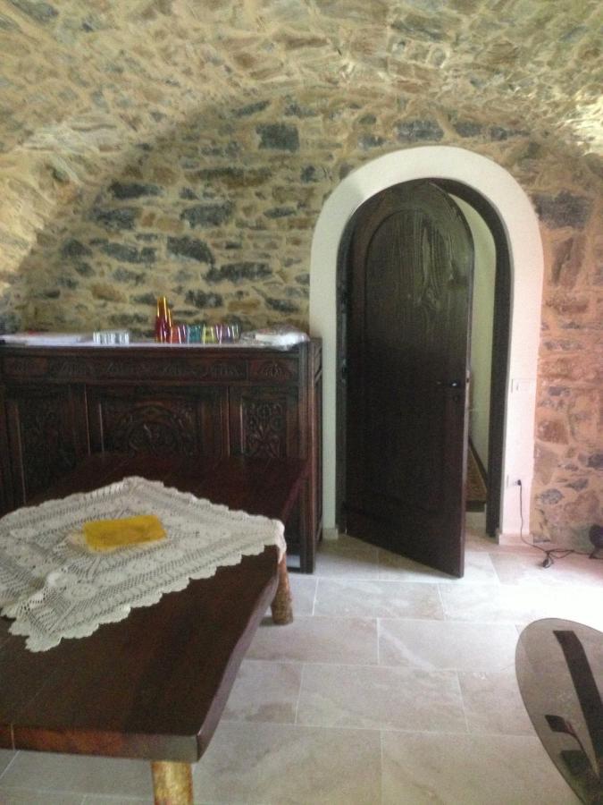 Agriturismo Osteria Du Barba Pe' - Casa Cassini บอร์ดิเกรา ภายนอก รูปภาพ